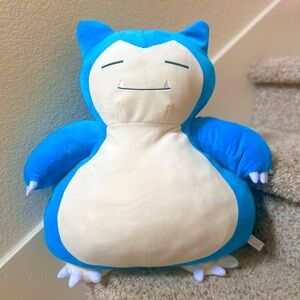 Snorlax plush Pokémon / LARGE Blue and Cream